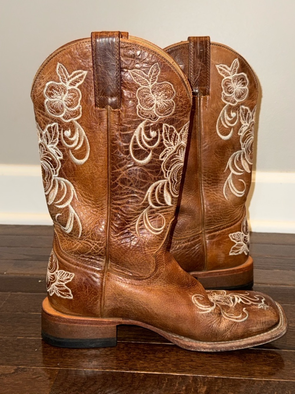 SHYANNE WOMEN'S LASY FLORAL EMBROIDERED WESTERN BOOTS Size 7.5 - Picture 4 of 12